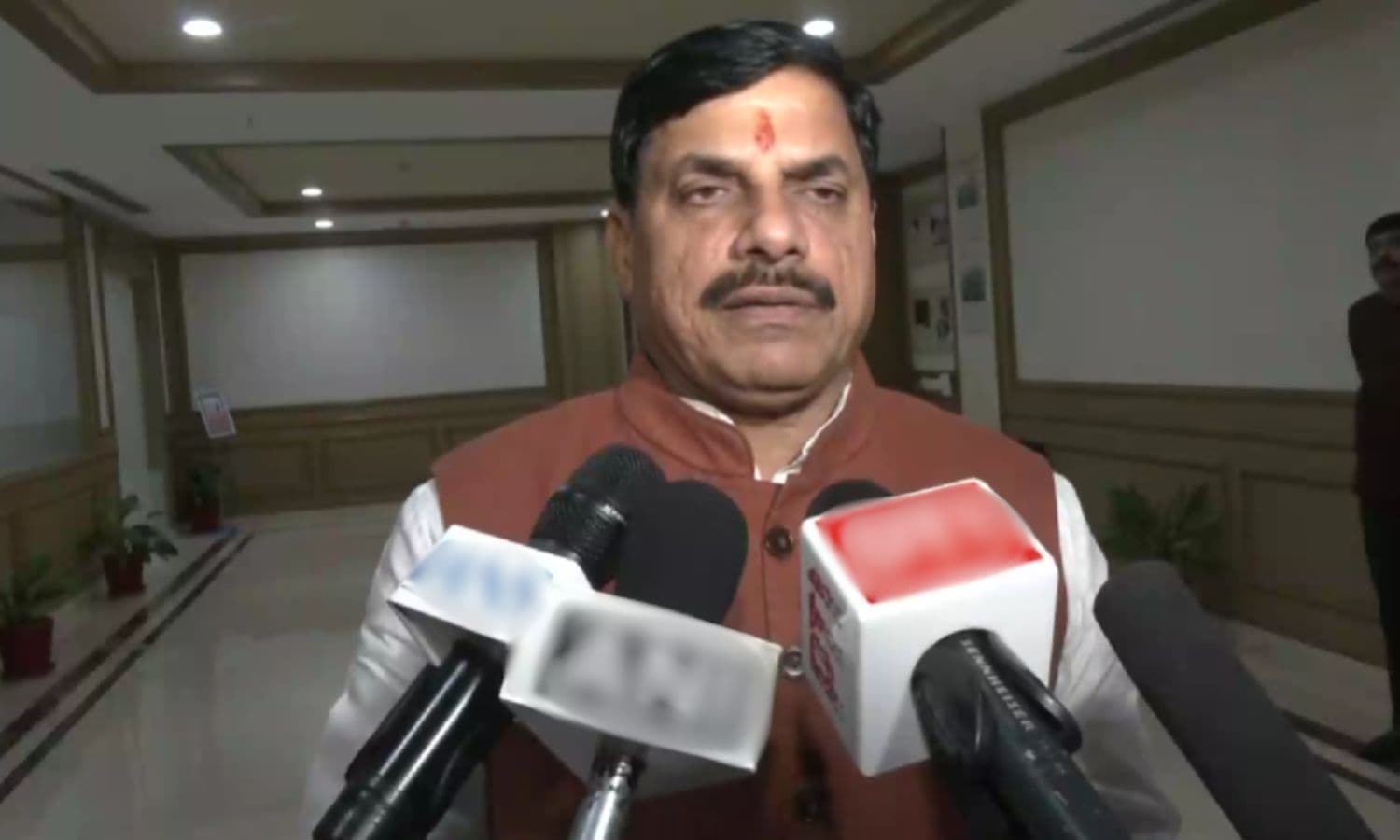 संसद में हंगामे और अनर्गल बयानों पर मध्य प्रदेश सरकार का कड़ा रुख: सीएम मोहन यादव ने विपक्ष के आरोपों को नकारा, संसद में तथ्यात्मक चर्चा पर दिया जोर