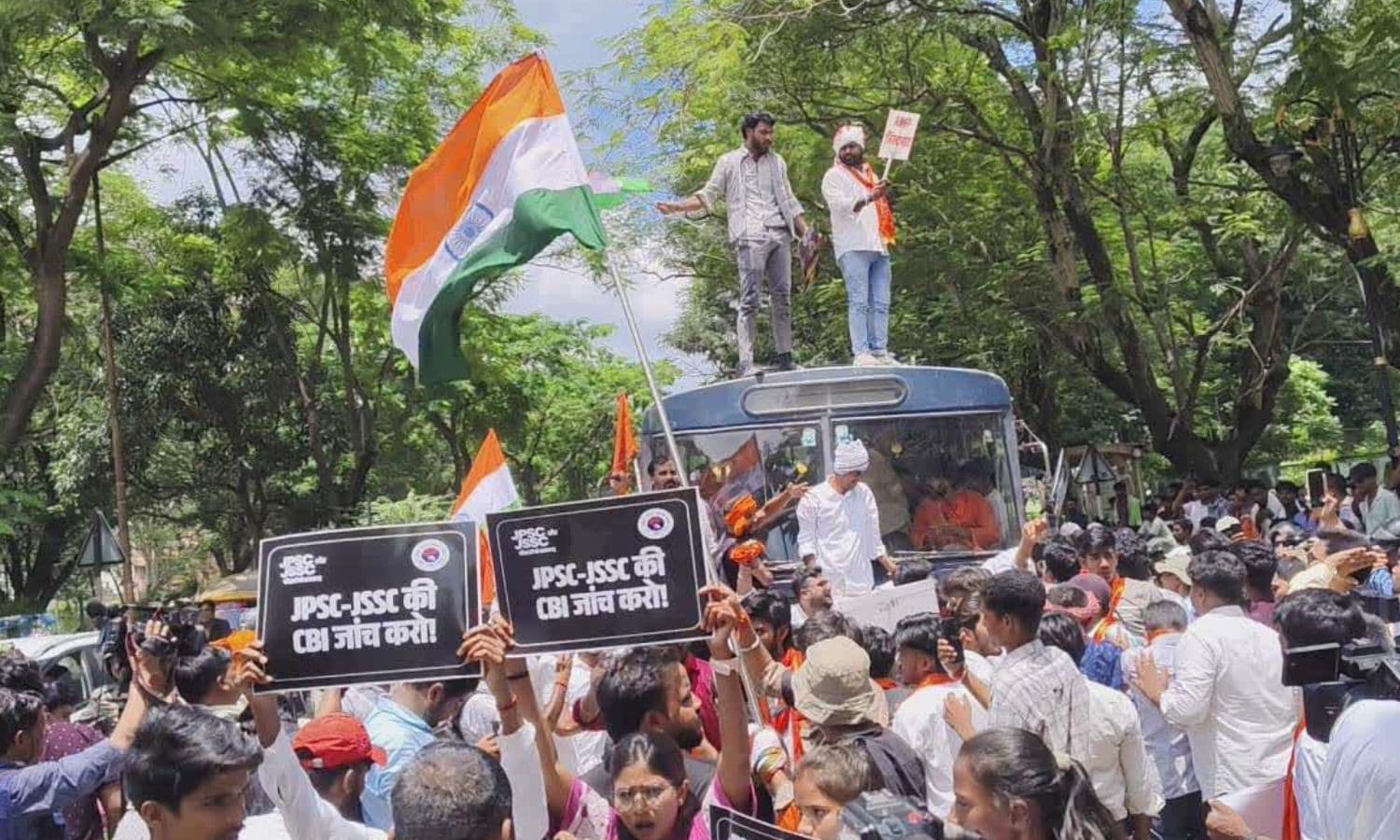 झारखंड सरकार और सीएम हेमंत सोरेन का सख्त रुख: छात्र आंदोलन और बीजेपी के बंद पर मुख्यमंत्री ने विपक्ष को घेरा; बातचीत जारी